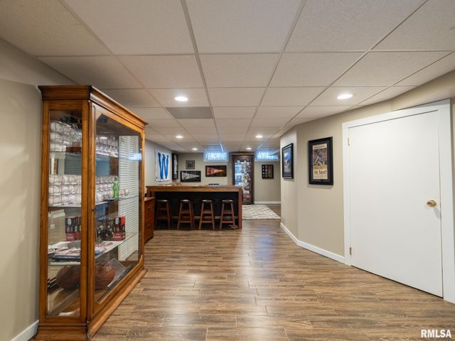1316 W LAKE Avenue, Peoria, IL 61614