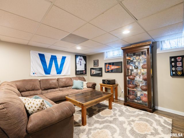 1316 W LAKE Avenue, Peoria, IL 61614