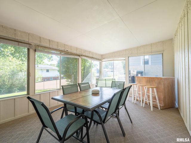 1316 W LAKE Avenue, Peoria, IL 61614