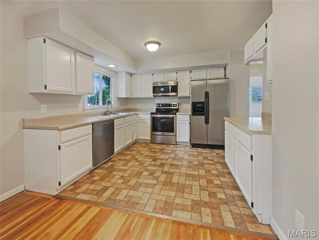 313 Pralle Lane, St Charles, MO 63303