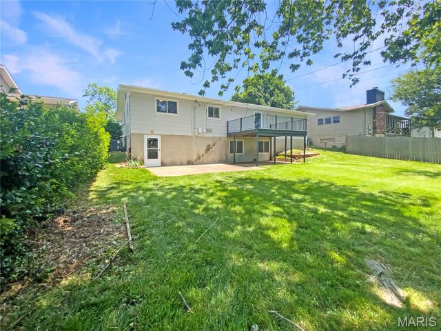 313 Pralle Lane, St Charles, MO 63303
