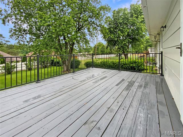 313 Pralle Lane, St Charles, MO 63303