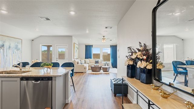 2649 Eltonne Garden Dr, Corpus Christi, TX 78415