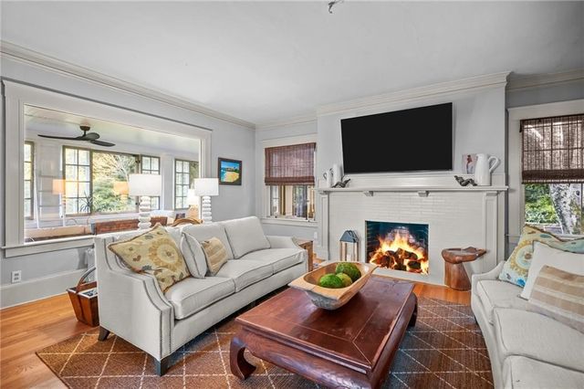 54 Highland Avenue, Warwick, RI 02886