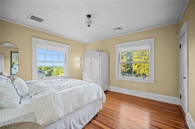 54 Highland Avenue, Warwick, RI 02886