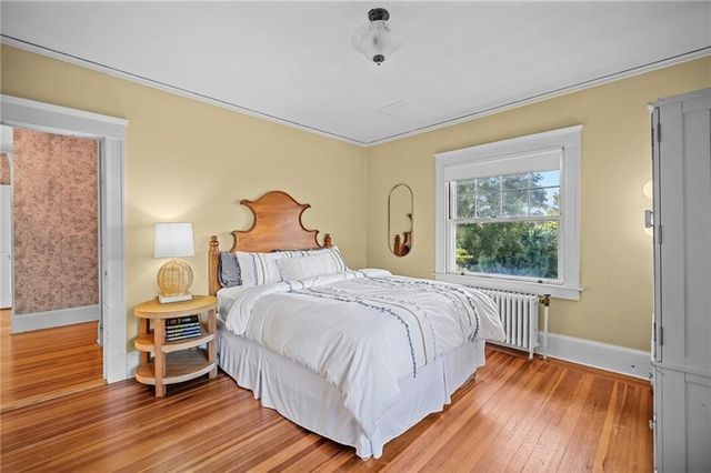 54 Highland Avenue, Warwick, RI 02886