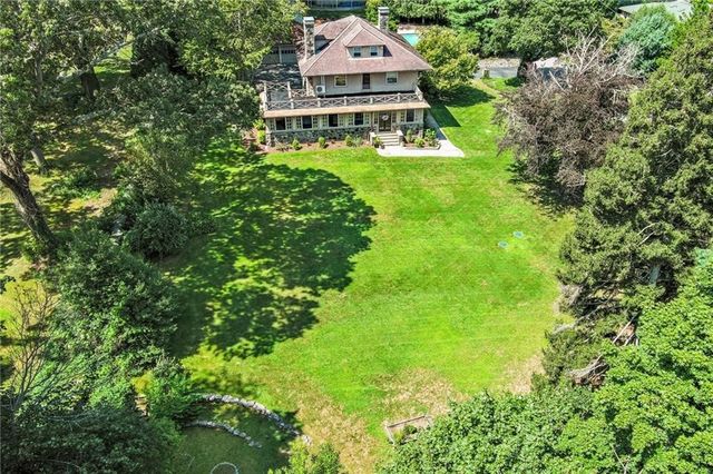 54 Highland Avenue, Warwick, RI 02886