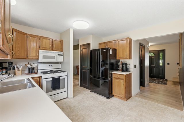 5824 Thunder Bay Street, Portage, MI 49024