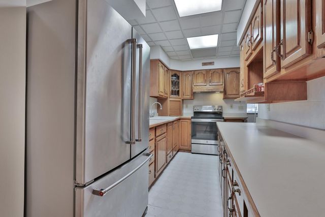 1952 Mckinley Street NE, Minneapolis, MN 55418