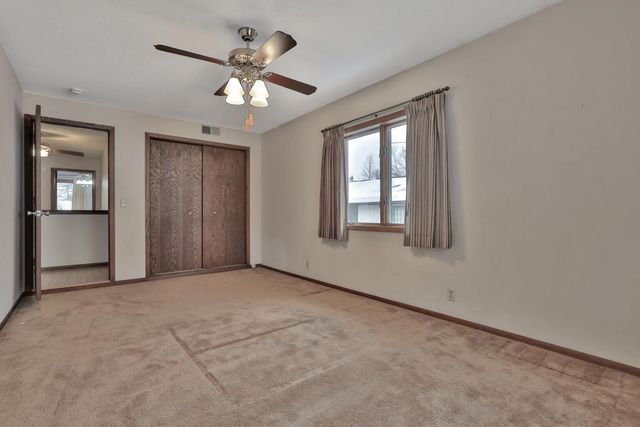 1952 Mckinley Street NE, Minneapolis, MN 55418