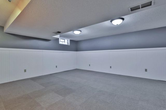 1952 Mckinley Street NE, Minneapolis, MN 55418