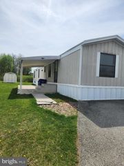 370 PEGRAM ST, Gettysburg, PA 17325