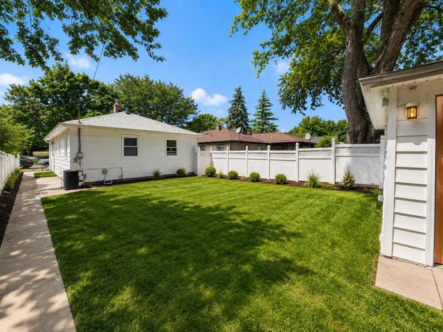 4646 N 72nd STREET, Milwaukee, WI 53218