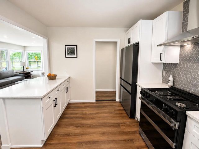 4646 N 72nd STREET, Milwaukee, WI 53218