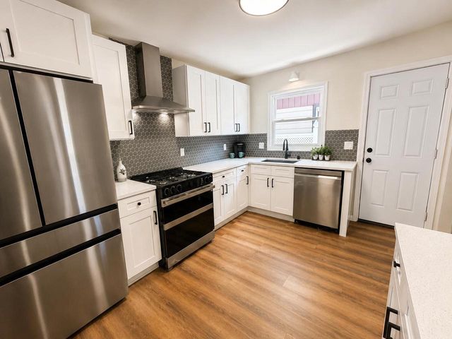 4646 N 72nd STREET, Milwaukee, WI 53218