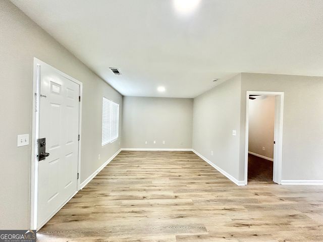 739 Wheel House Lane B, Monroe, GA 30655