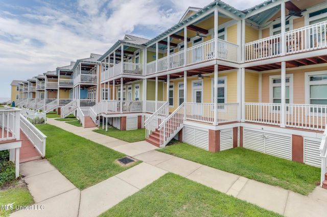 1515 E Beach Boulevard, 132, Pass Christian, MS 39571