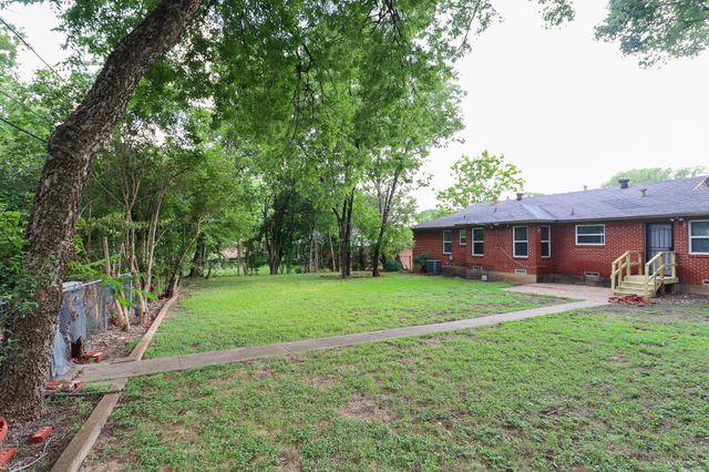 2420 E Kiest Boulevard, Dallas, TX 75216