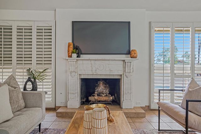 407 N Orchid Tree Lane, Palm Springs, CA 92262