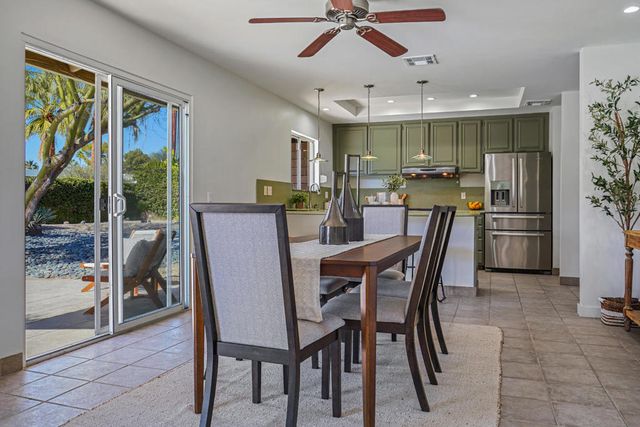 407 N Orchid Tree Lane, Palm Springs, CA 92262