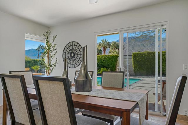 407 N Orchid Tree Lane, Palm Springs, CA 92262
