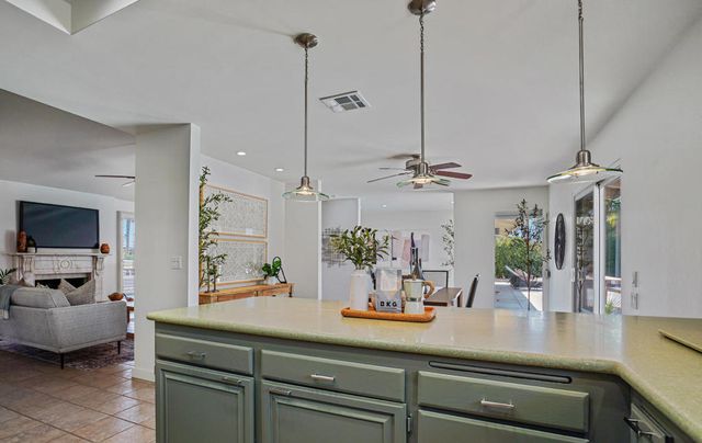 407 N Orchid Tree Lane, Palm Springs, CA 92262