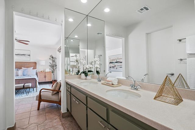 407 N Orchid Tree Lane, Palm Springs, CA 92262