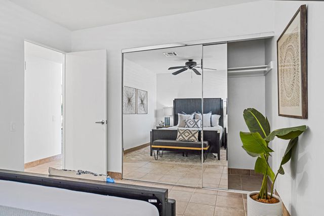 407 N Orchid Tree Lane, Palm Springs, CA 92262