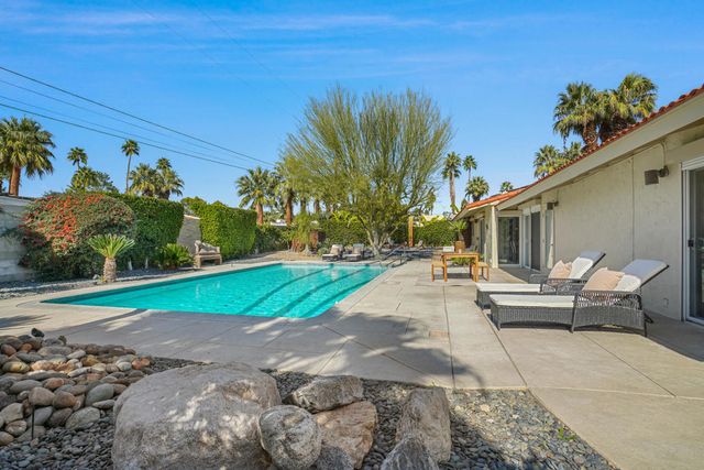 407 N Orchid Tree Lane, Palm Springs, CA 92262