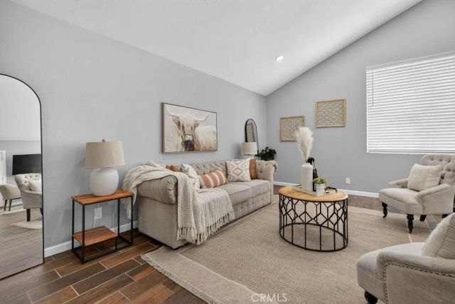 39747 Old Carriage, Murrieta, CA 92563