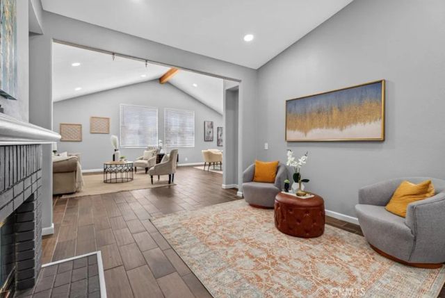 39747 Old Carriage, Murrieta, CA 92563