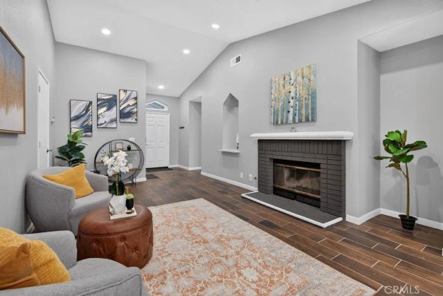 39747 Old Carriage, Murrieta, CA 92563