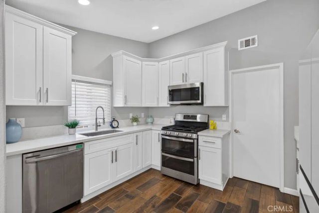 39747 Old Carriage, Murrieta, CA 92563