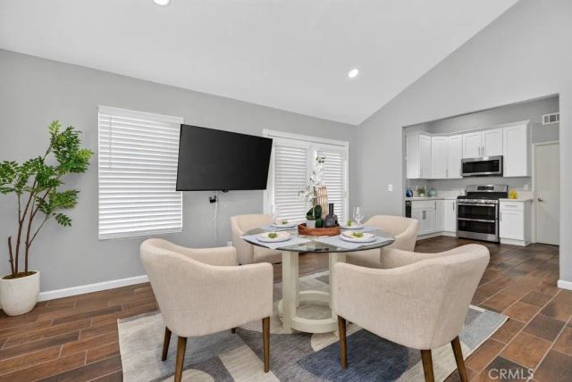 39747 Old Carriage, Murrieta, CA 92563