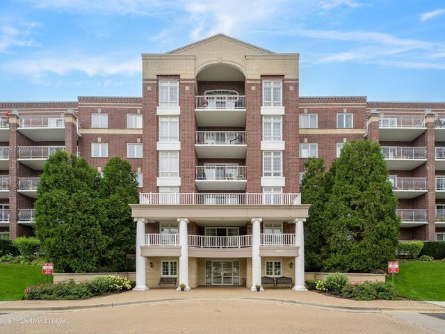 7071 W TOUHY Avenue 408, Niles, IL 60714