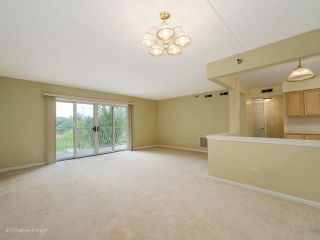 7071 W TOUHY Avenue 408, Niles, IL 60714