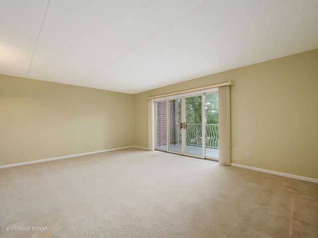 7071 W TOUHY Avenue 408, Niles, IL 60714
