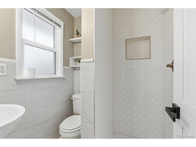 130 S 14th Ave Dr, Brighton, CO 80601