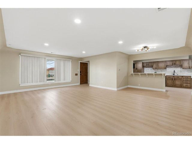 130 S 14th Ave Dr, Brighton, CO 80601