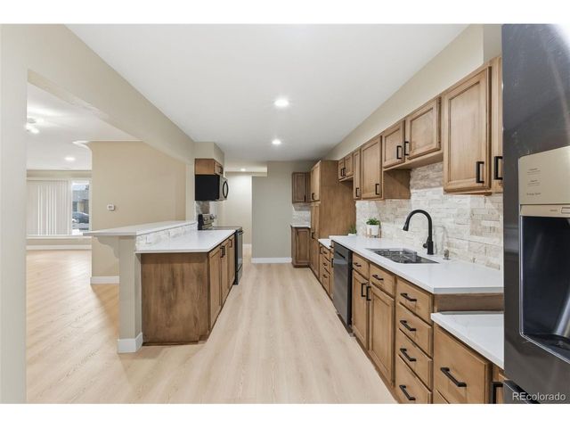 130 S 14th Ave Dr, Brighton, CO 80601