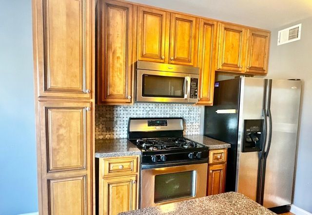 575 Greystone Lane A2, Wheeling, IL 60090