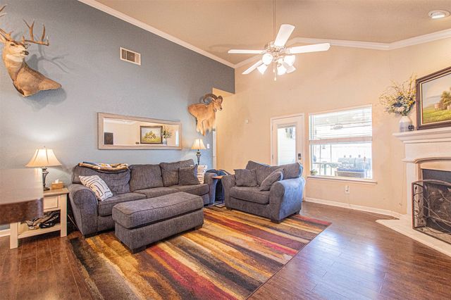600 Fossil Wood Drive, Saginaw, TX 76179