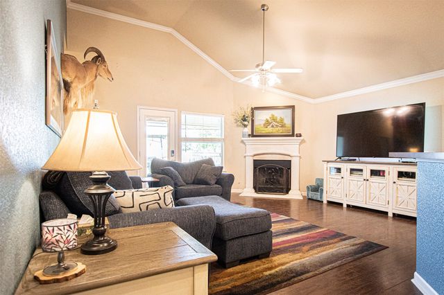 600 Fossil Wood Drive, Saginaw, TX 76179
