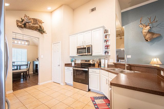 600 Fossil Wood Drive, Saginaw, TX 76179