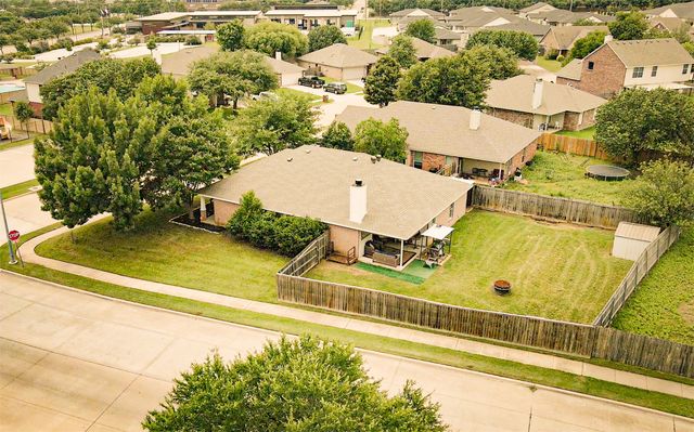 600 Fossil Wood Drive, Saginaw, TX 76179