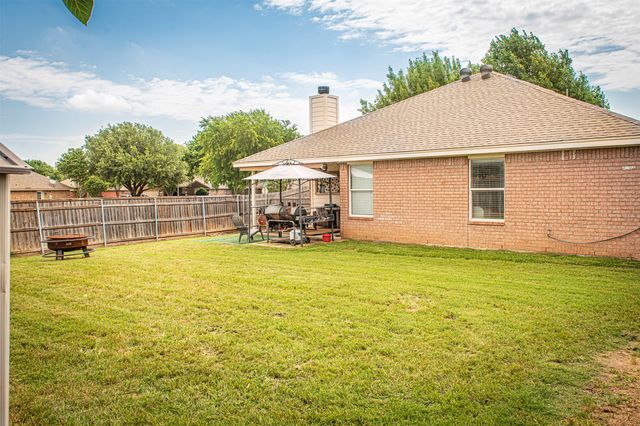600 Fossil Wood Drive, Saginaw, TX 76179