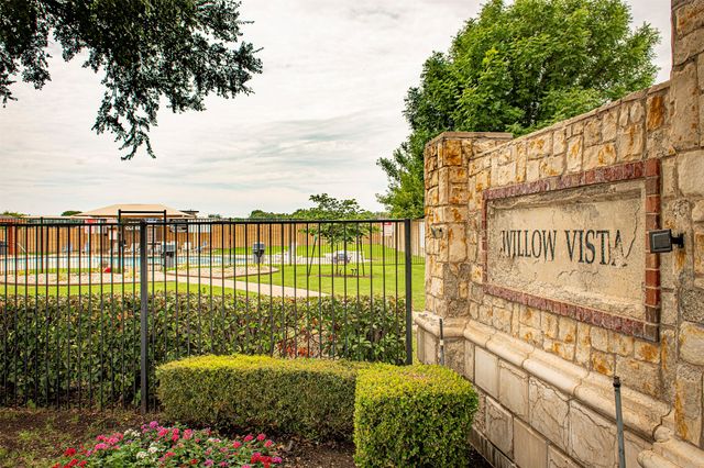 600 Fossil Wood Drive, Saginaw, TX 76179