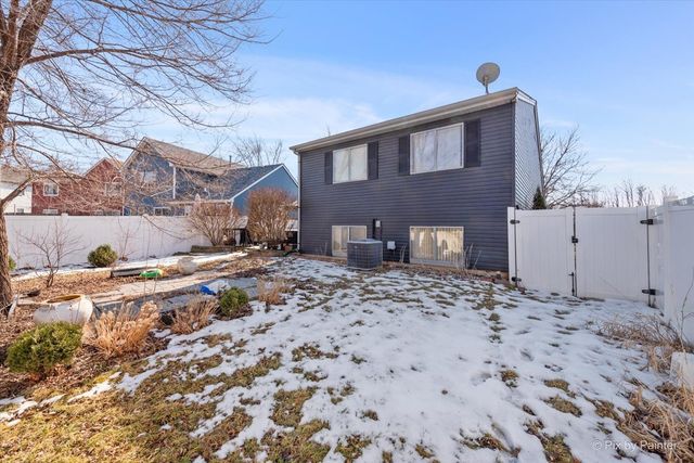 1182 Concord Drive, Elgin, IL 60120