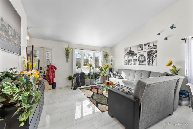 1182 Concord Drive, Elgin, IL 60120