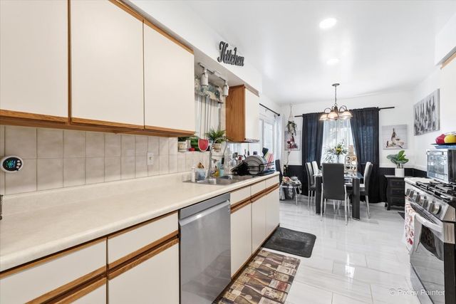 1182 Concord Drive, Elgin, IL 60120